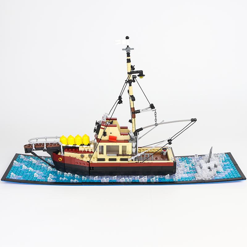 Buildiverse Fishing Boat