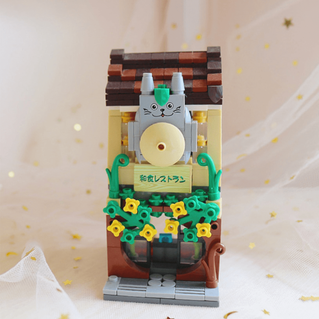 Buildiverse Mini Totoro House