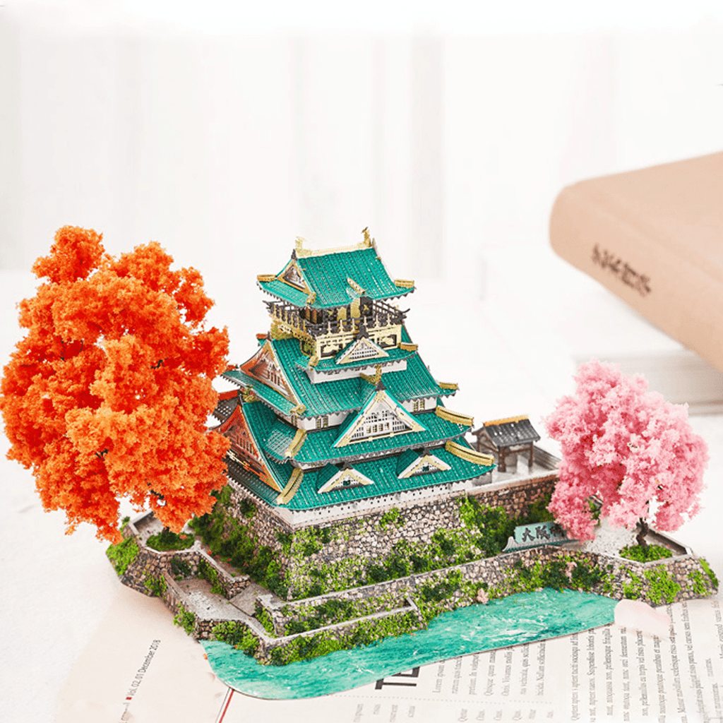 Buildiverse Osaka Castle