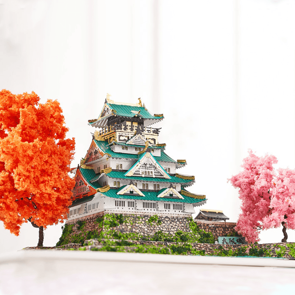 Buildiverse Osaka Castle