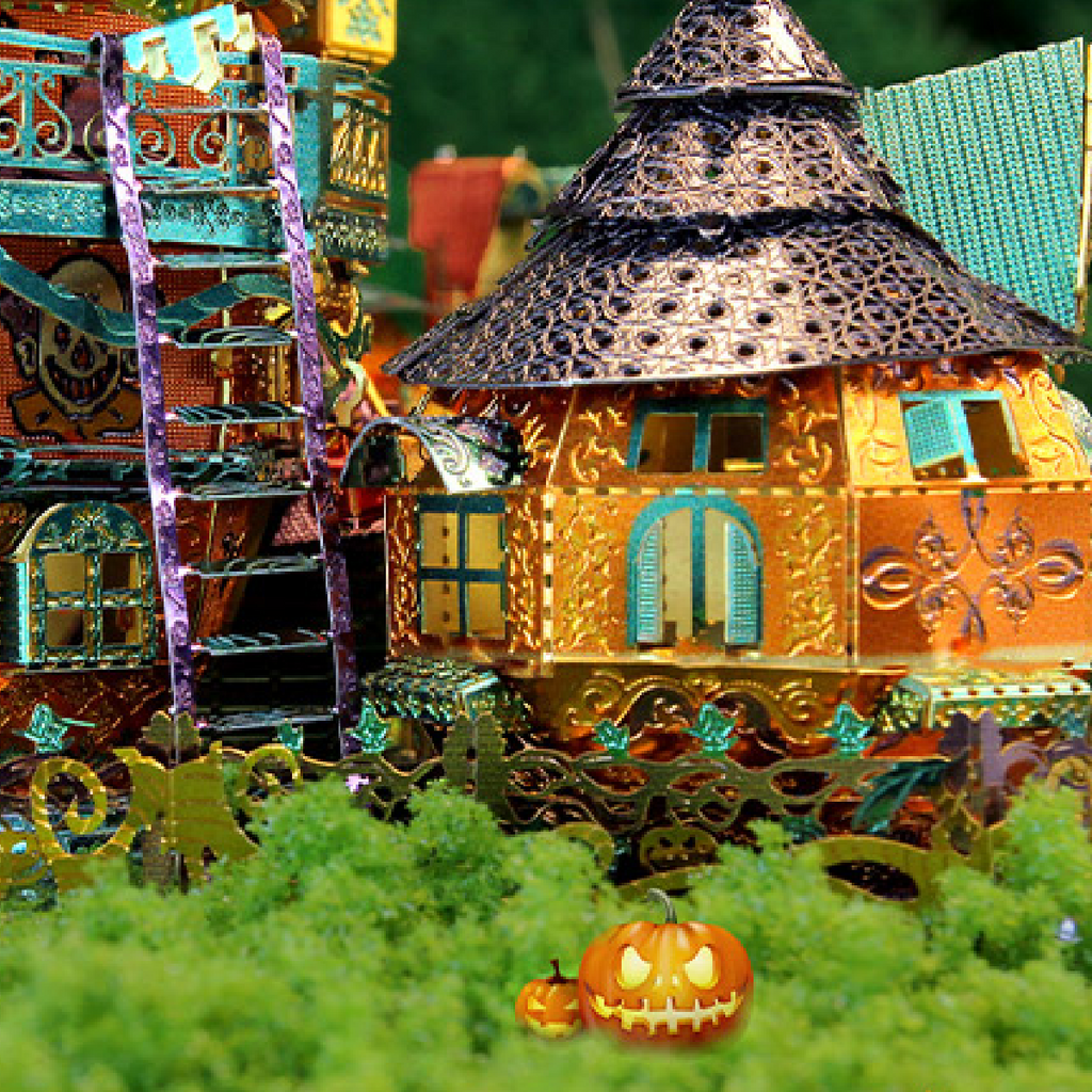 Buildiverse Magic Pumpkin House